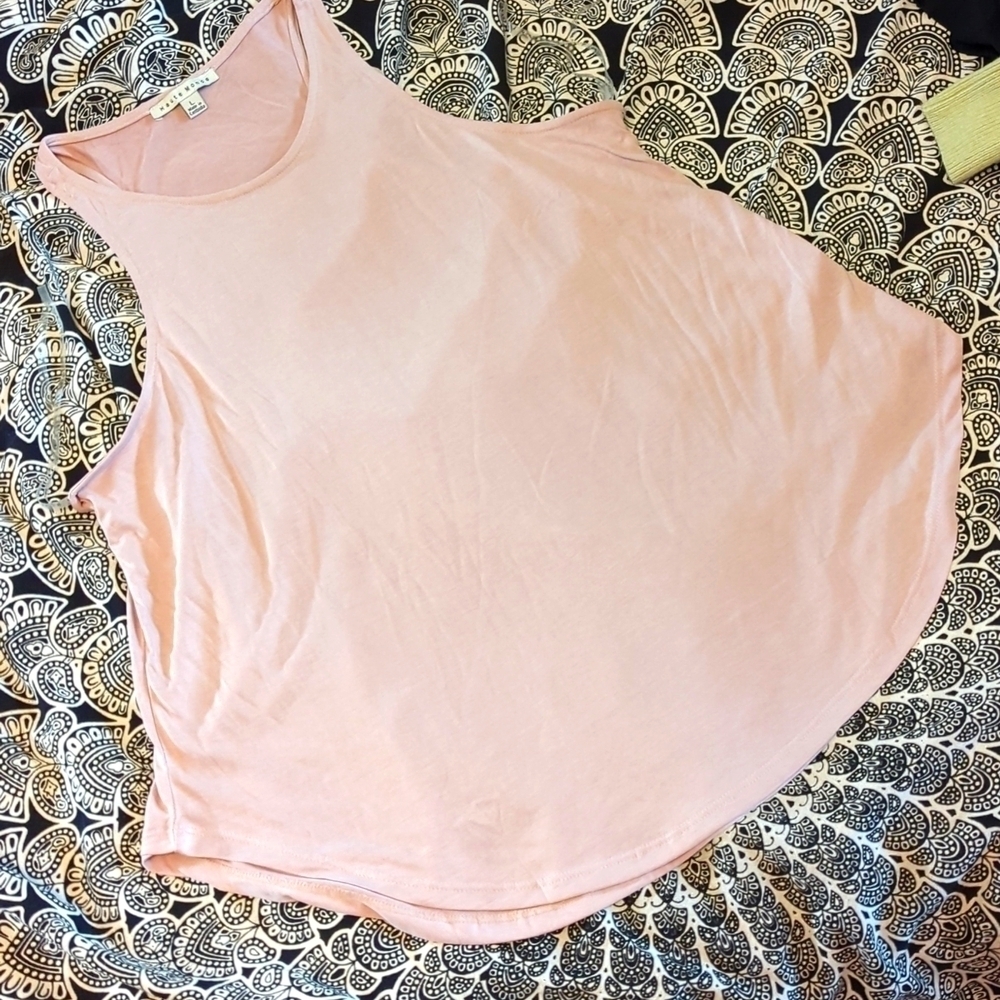 Haute Monde Flow eraserback tank